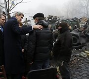 J.Kerry vizitas Kijeve