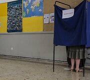 Rinkimai Lesbo saloje