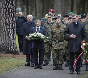Vainikų padėjimo ceremonija