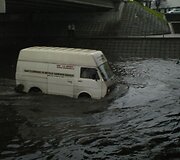 H.Manto gatvė, po viaduku