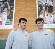 Lietuvos vyrų krep&scaron;inio rinktinės fotografo Tomo Tumalovičiaus parodos atidaryme dalyvavo ne tik rinktinės sirgaliai, tačiau ir patys krep&scaron;ininkai.