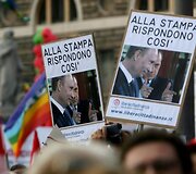 Italai mano, kad S.Berlusconi kontroliuoja pernelyg daug žiniasklaidos priemonių.