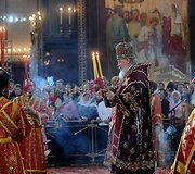Rusijos patriarchas Kirilas aukoja Velykinias mi&scaron;ias.