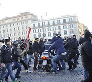 Italijos sostinės centre kilo neramumai.