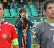 Giedamas Armėnijos himnas.