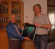 Heinzas Sch&ouml;nas ir naras Stefanas Baehras, tyrinėjantis nuskendusį laivą.