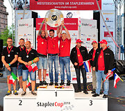 Pasaulio krautuvų vairavimo čempionate lietuviai aplenkė 4 komandas