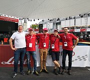 Pasaulio krautuvų vairavimo čempionate lietuviai aplenkė 4 komandas