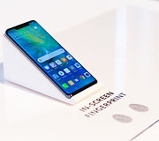 Telefono &bdquo;Huawei Mate 20 Pro&ldquo; pristatymas