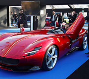 Paryžiaus automobilių festivalis, &bdquo;Ferrari Monza SP1&ldquo; koncepcija