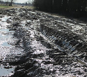 Pažeistos rajoninių kelių dangos