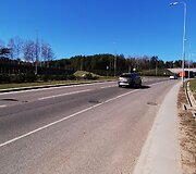 Kanalizacijos &scaron;ulinių dangčiai Vilniaus Vakariniame aplinkkelyje