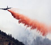 Gaisrus gesina JAV kariniai lėktuvai C-130