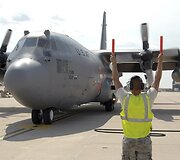 Gaisrus gesina JAV kariniai lėktuvai C-130