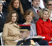Prancūzijos prezidento F.Holland'eo gyvenimo draugė Valerie Trierweiler su premjero žmona  Brigitte Ayrault ir Mis Bartolone