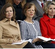 Prancūzijos prezidento F.Holland'eo gyvenimo draugė Valerie Trierweiler su premjero žmona  Brigitte Ayrault ir Mis Bartolone