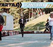 Ladies Go kartingų ir simuliatorių lenktynės