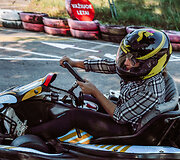 Ladies Go kartingų ir simuliatorių lenktynės