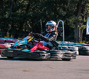 Ladies Go kartingų ir simuliatorių lenktynės