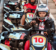Ladies Go kartingų ir simuliatorių lenktynės