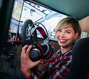 Ladies Go kartingų ir simuliatorių lenktynės