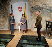 JAV ambasadorė Anne Elizabeth Derse atsisveikino su Lietuvos Kra&scaron;to apsaugos ministre Rasa Juknevičiene