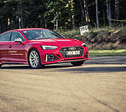 Naujausi &bdquo;Audi RS&ldquo; modeliai i&scaron;bandyti &bdquo;Nemuno žiedo&ldquo; lenktynių trasoje