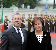 Kra&scaron;to apsaugos ministrė susitiko su su Italijos gynybos ministru Giampaolo Di Paola