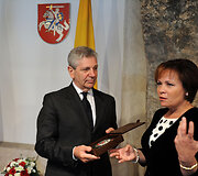 Kra&scaron;to apsaugos ministrė susitiko su su Italijos gynybos ministru Giampaolo Di Paola