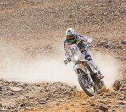 Dakaro motociklininkų laukia naujovės: saugos liemenės ir ribojamas padangų kiekis