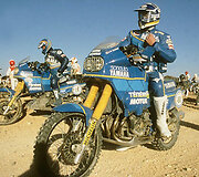 Jean-Claude Olivier Dakare lenktyniavo su Yamaha