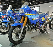 Yamaha 850T pirmas i&scaron; de&scaron;inės. (Rainmaker47, Wikimedia(CC BY-SA 4.0)