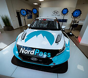 Lenktynininkas Jonas Karklys pristatė naują žiedinių lenktynių automobilį &bdquo;Hyundai i30N TCR&ldquo;
