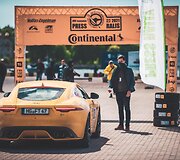 Žilvinas Pekarskas ir Giedrius Žiura nugalėjo  Press Rally 5000+ žurnalistų įskaitoje vairuodami Jaguar F-Type