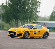 Žilvinas Pekarskas ir Giedrius Žiura nugalėjo  Press Rally 5000+ žurnalistų įskaitoje vairuodami Jaguar F-Type
