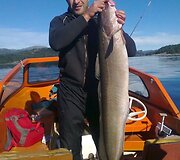 Ramūnas N. Norvegijoje sume&scaron;keriojo 13,6 kg langę (giliavandenę menkę)