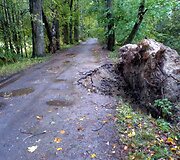 Po vėtros tvinsta Leitės upė Nemuno žemupyje