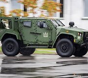 &Scaron;arvuočiai JLTV (angl. Joint Light Tactical Vehicle)