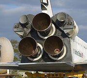 Erdvėlaivis &bdquo;Endeavour&ldquo; vežamas į paskutinę kelionę Los Andželo gatvėmis
