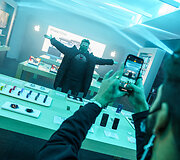 &bdquo;iPhone 13&ldquo; pristatymas &bdquo;Apple shop&ldquo; salonuose Vilniuje ir Kaune