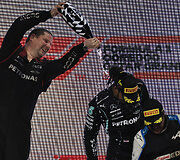 L.Hamiltono triumfas Katare