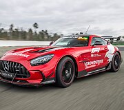 Formulės 1 saugos ir medikų automobiliai Mercedes-AMG GT Black Series ir Mercedes-AMG GT 63 S 4MATIC+
