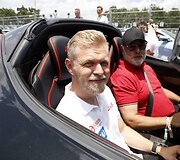 Kevinas Magnussenas prie&scaron; Majamio GP