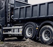 &bdquo;Volvo Trucks&ldquo; pristato naujas funkcijas, skirtas saugiai vairuoti sudėtingomis sąlygomis