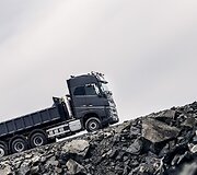 &bdquo;Volvo Trucks&ldquo; pristato naujas funkcijas, skirtas saugiai vairuoti sudėtingomis sąlygomis