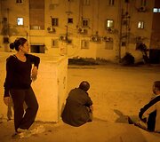 Izraelio gyventojas pasienio miestelyje Beersheva bijo palestiniečių raketų.