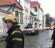 Prie Lietuvos ambasados Taline ie&scaron;koma sprogmenų