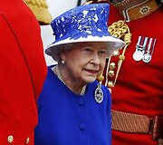 Londone surengtas karinis paradas karalienės Elizabeth II gimtadienio proga