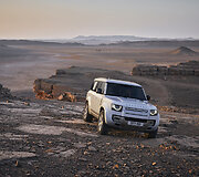 Land Rover Defender 130