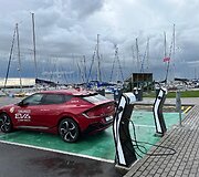 KIA EV6 Nidos uoste, Autopildyk stotelėje